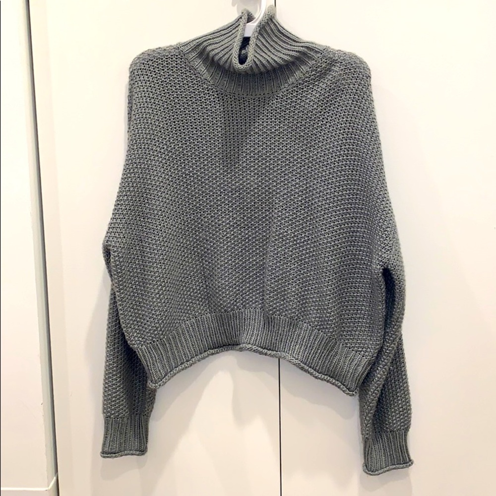Turtle neck sweater